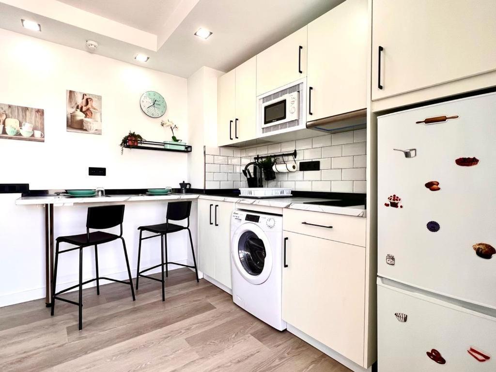 Fm Beach Home - Renovated Apartment With Swimming Pool Near Maspalomas Dunes & Beach Playa del Inglés Exteriör bild